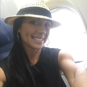 Meet your Posher, Sandi